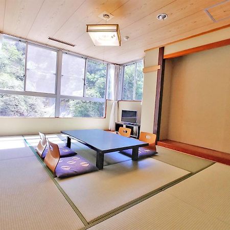 Itoen Hotel Oze Oigami Sanrakuso Numata  Buitenkant foto
