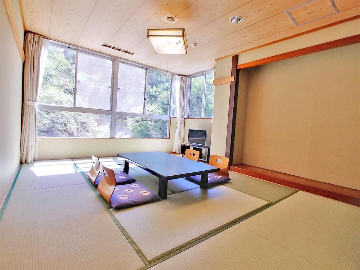 Itoen Hotel Oze Oigami Sanrakuso Numata  Buitenkant foto