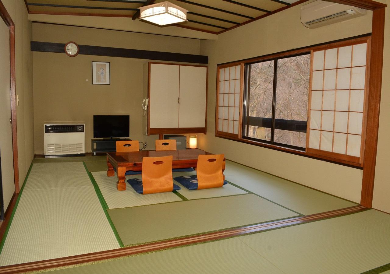 Itoen Hotel Oze Oigami Sanrakuso Numata  Buitenkant foto